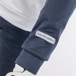 Galvin Green Devlin Insula Golf Hoodie -Golf Apparel Store Galvin Green AW22 DEVLIN HOODED G134273 COOL GREY NAVY Model 5