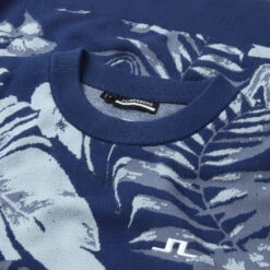 J.Lindeberg Percy Golf Sweater 9 J.Lindeberg Percy Golf Sweater -Golf Apparel Store J.Lindeberg AW22 Percy Sweater GMJKW7424 0470 SWLIN089 Hibiscus Blue Detail