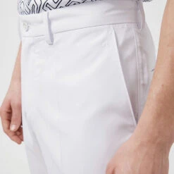J.Lindeberg Elof Golf Trouser -Golf Apparel Store J.Lindeberg SS22 Elof Trouser GMPA05222 0000 Code TRLIN018 34 W 32 Leg White Model 3