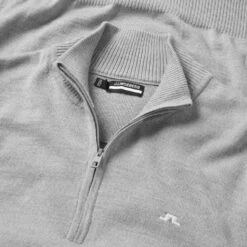 J.Lindeberg Kian 1/4 Zip Golf Sweater -Golf Apparel Store J.Lindeberg SS23 Kian Zipped Sweater GMKW06357 9363 SWLIN099 Detail