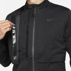 Nike Storm-FIT ADV Rapid Adapt Waterproof Golf Jacket 18 Nike Storm-FIT ADV Rapid Adapt Waterproof Golf Jacket -Golf Apparel Store Nike AW21 Storm Fit Advanced Rapid Adapt Waterproof Jacket DA2887 010 Code WJNIK054 M Black Model 5